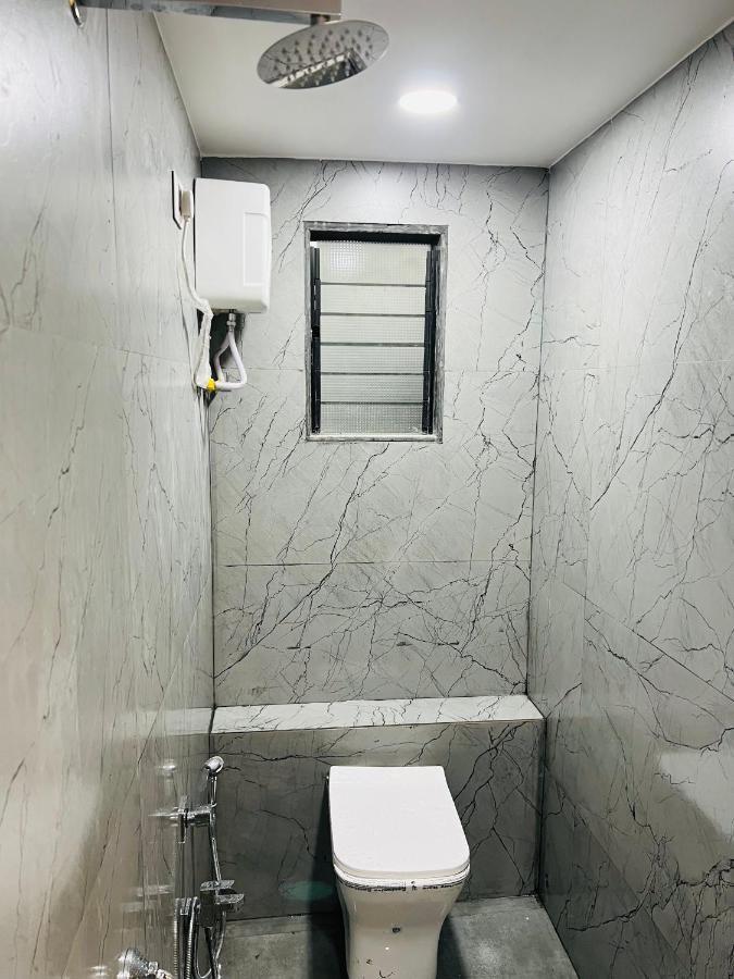 Hotel New City Light Surat Exterior foto